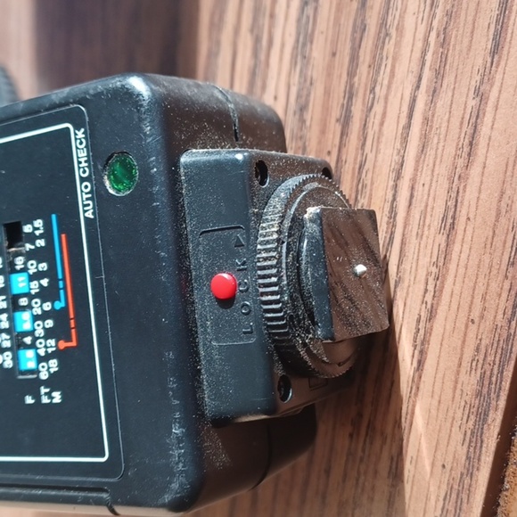 Vivitar Auto Thyristor Flash 2800 Shoe Mount- Untested - Picture 3 of 4